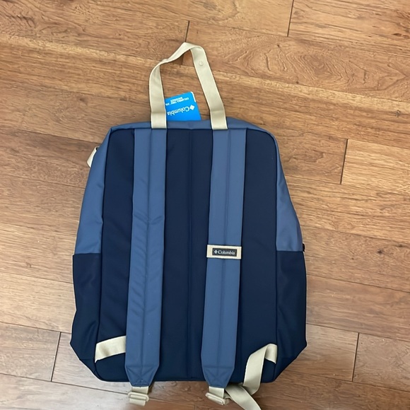 Columbia Trek Backpack - Picture 4 of 4